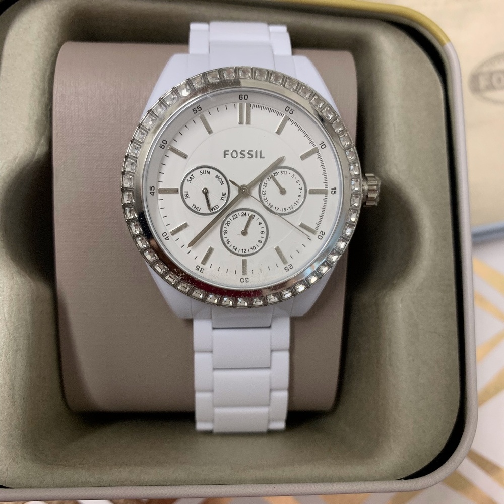 NWT - New White Fossil Ladies Watch